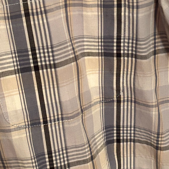 Basic Edition Flannel - Picture 3 of 4